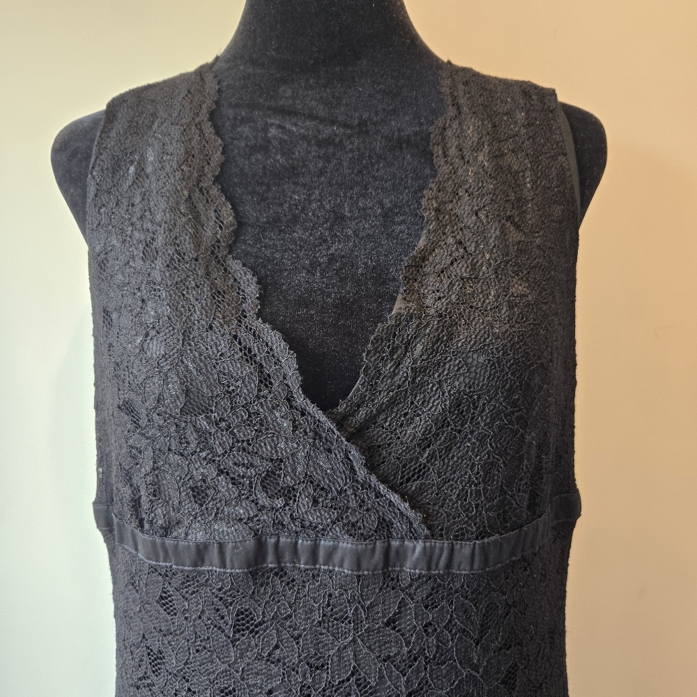 Janeville Women's Black Laced V Neck Dress 8 - Picture 3 of 14